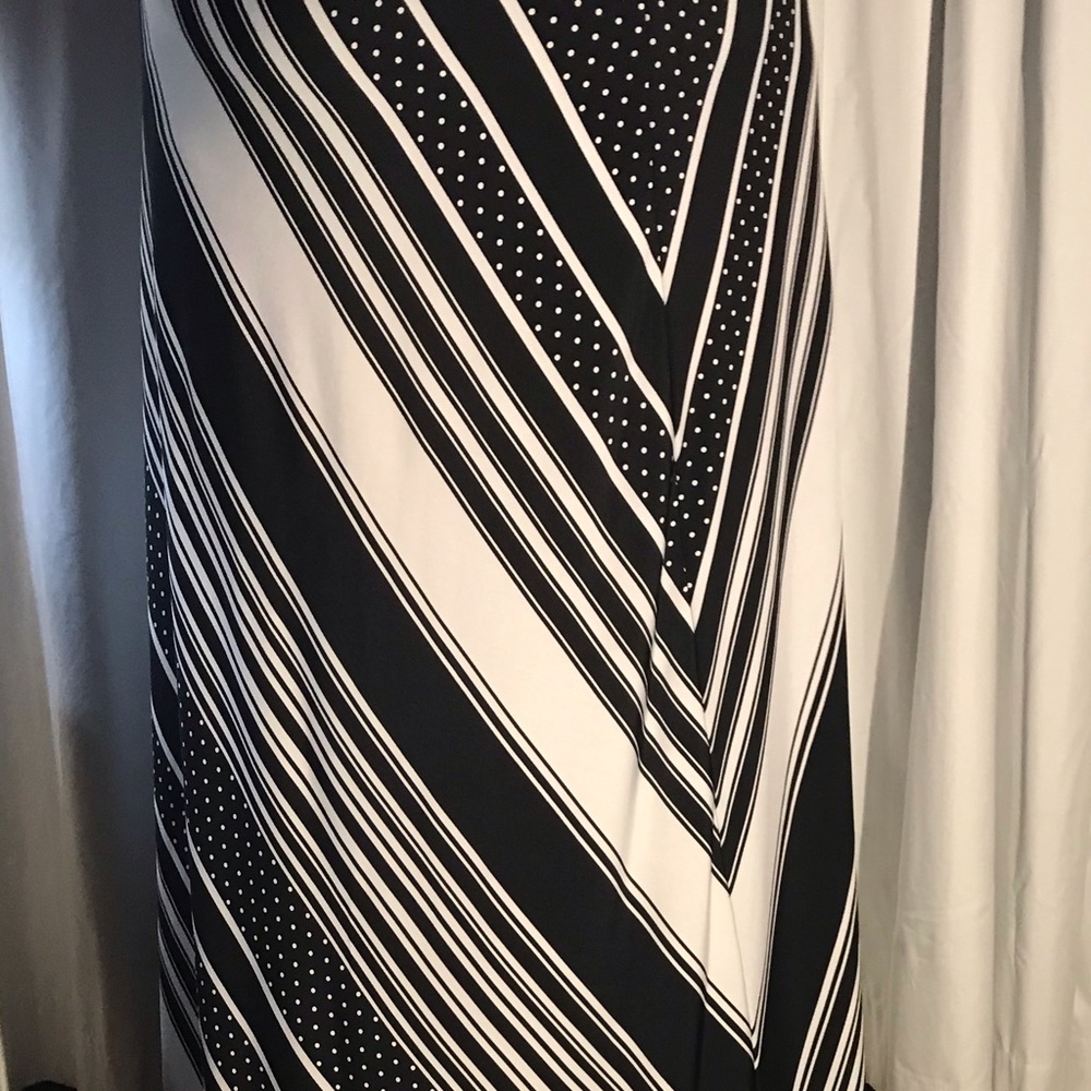 Easy to wear flowing skirt